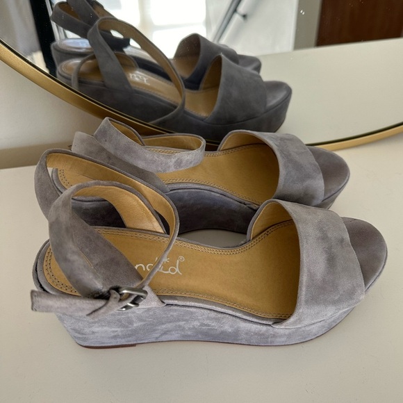 Splendid Felix Grey Suede Platform Wedges Sandals - Picture 5 of 7